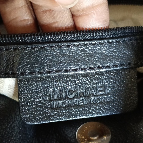 Michael Michael Kors Hamilton Tote Bag - Picture 9 of 12